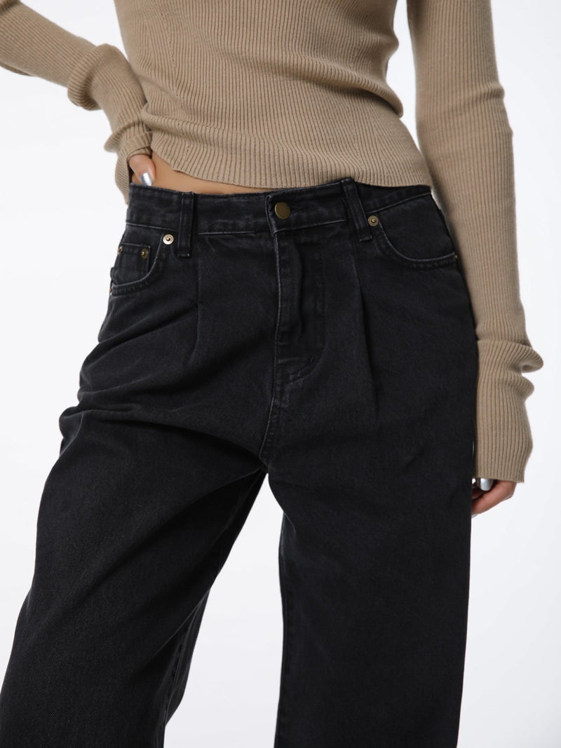 PIN TUCK DETAIL WIDE BLACK JEANS