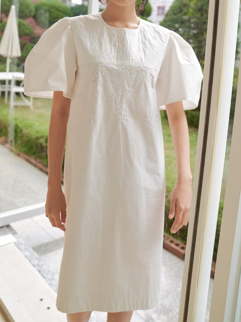 COTTON EMBROIDERED SHIFT DRESS
