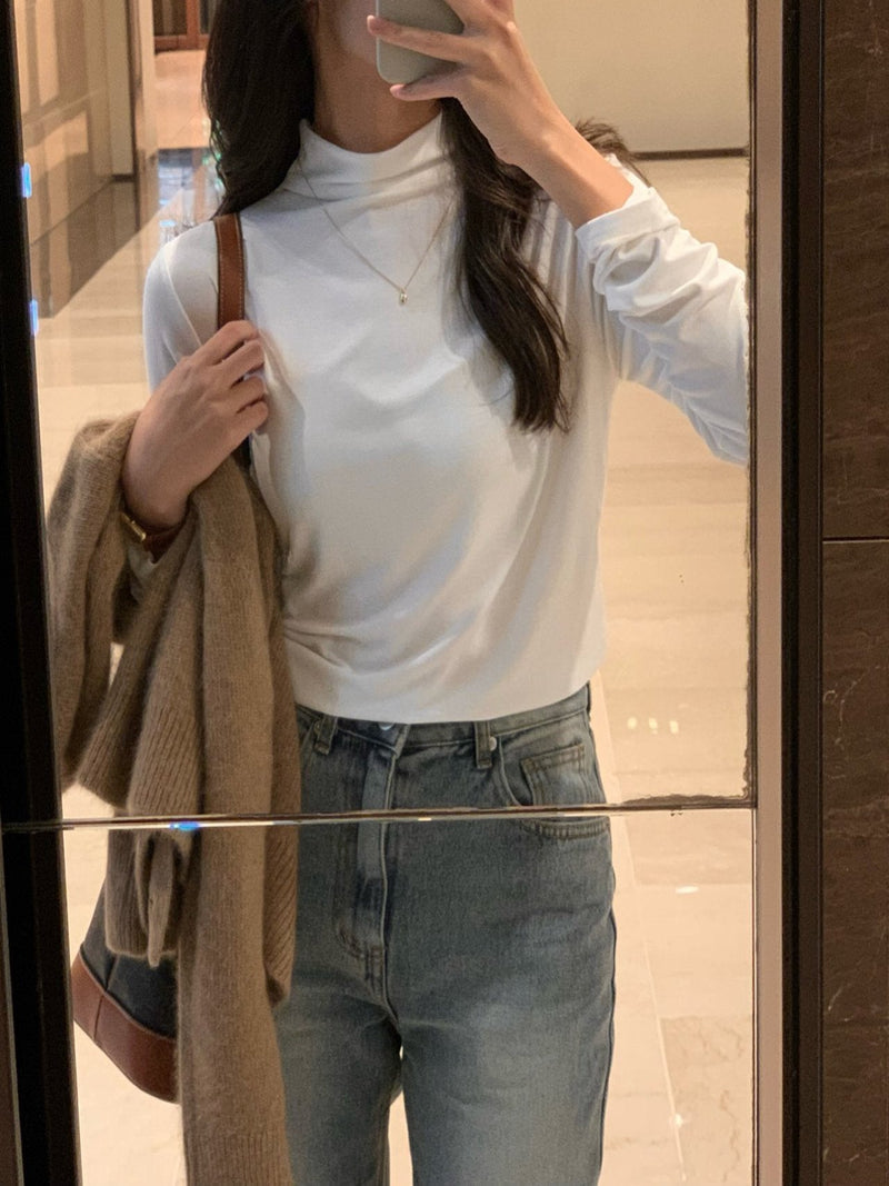 ALLURE HALF TURTLENECK TOP