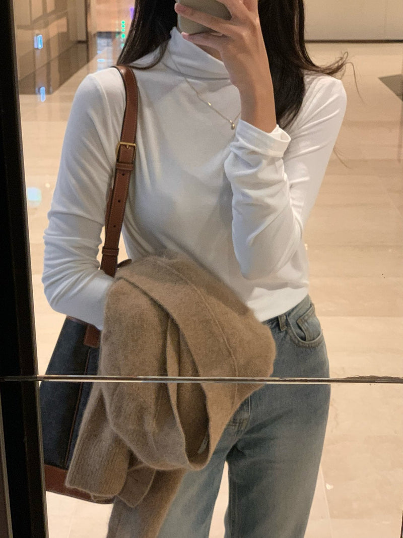 ALLURE HALF TURTLENECK TOP