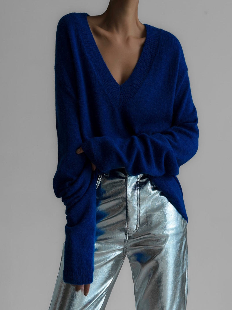ALPACA DEEP V-NECK KNIT TOP