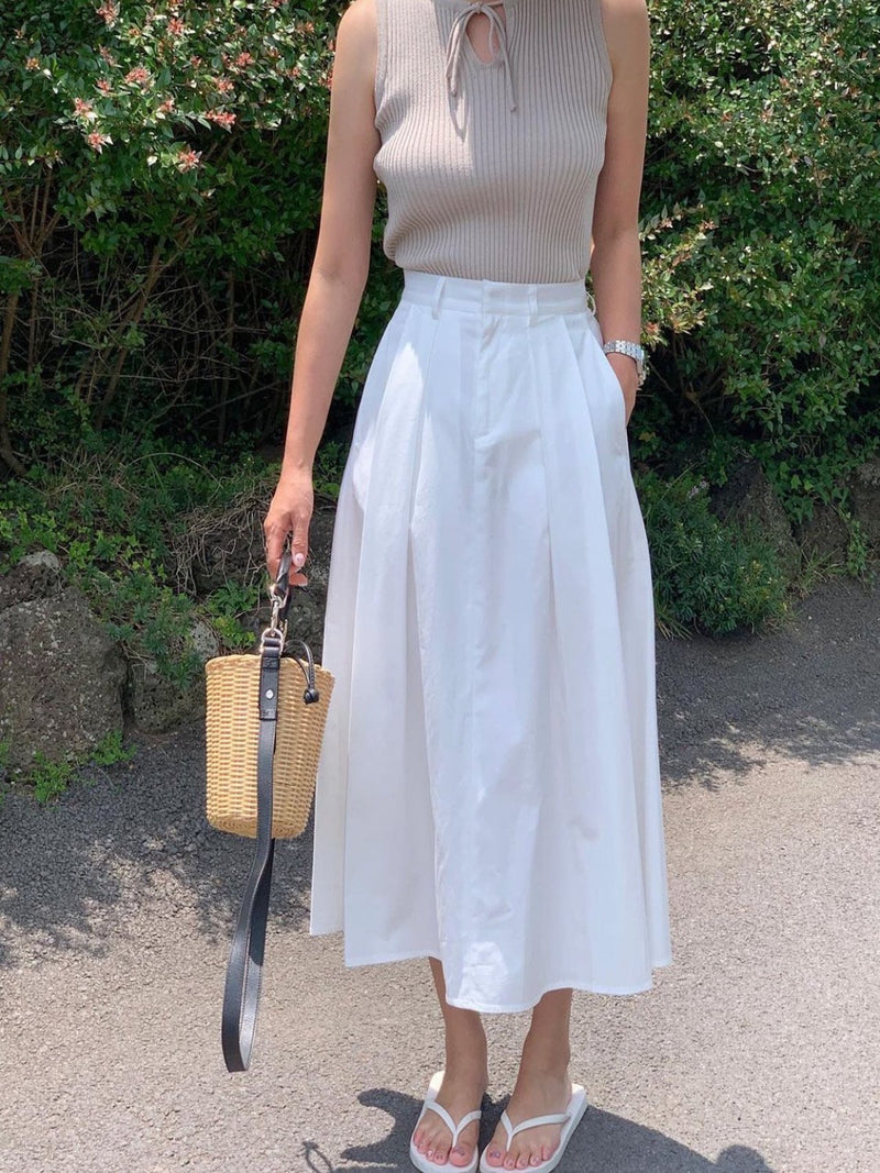 BACK BANDED FLARED PLEAT SKIRT