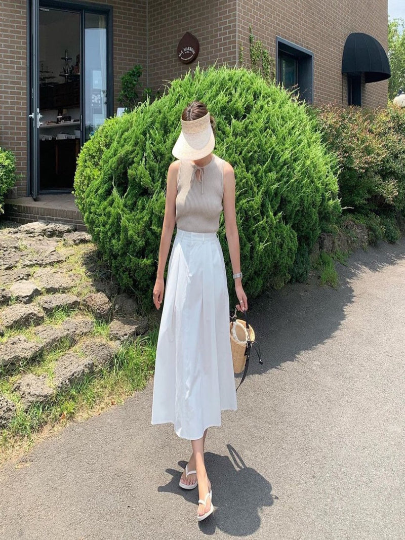 BACK BANDED FLARED PLEAT SKIRT
