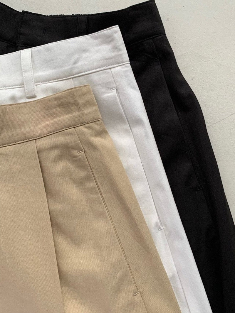 BACK BANDED FLARED PLEAT SKIRT