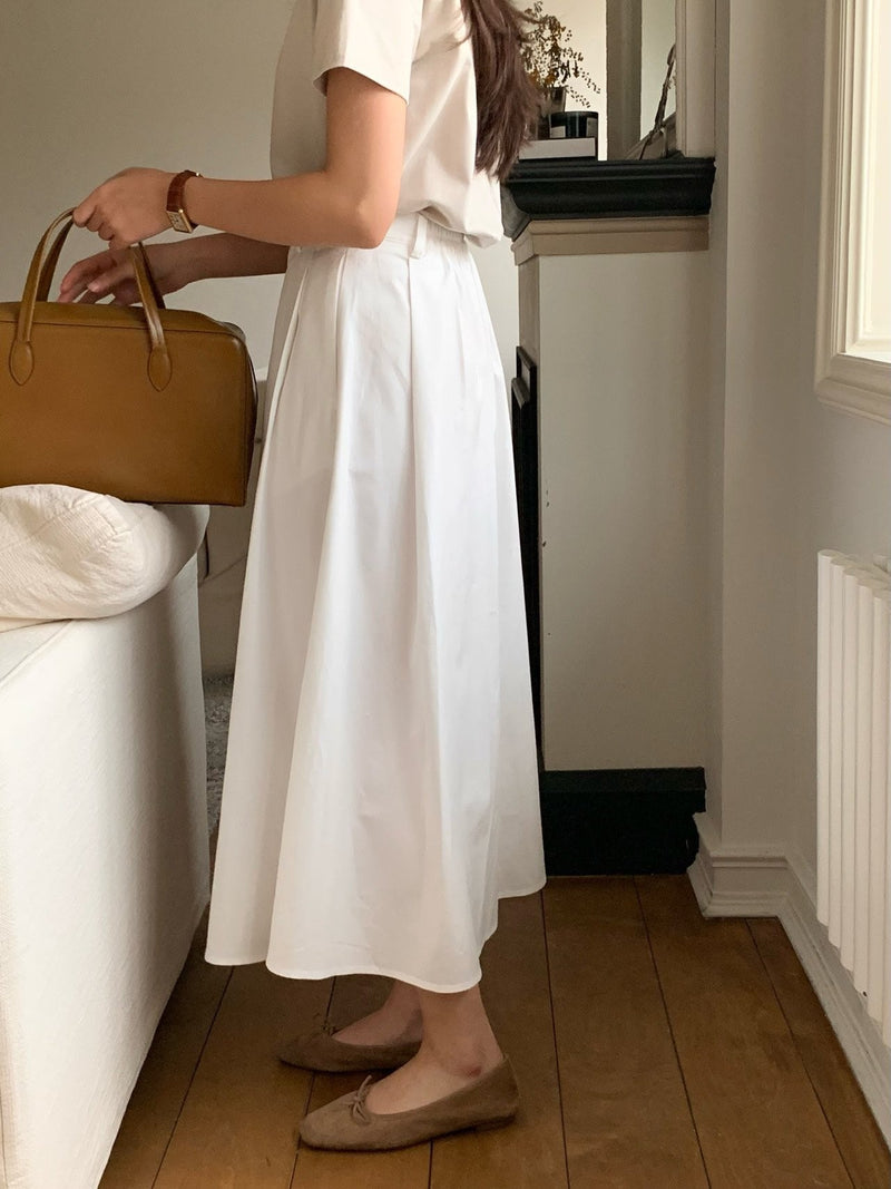 BACK BANDED FLARED PLEAT SKIRT