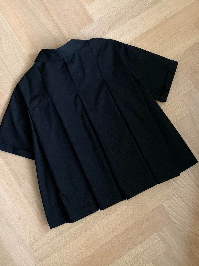 BACK PLEAT COTTON SHIRT