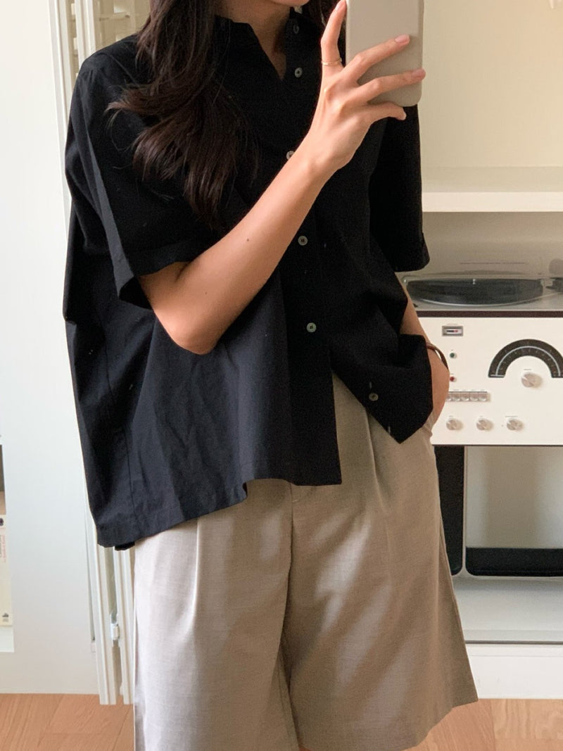 BACK PLEAT COTTON SHIRT
