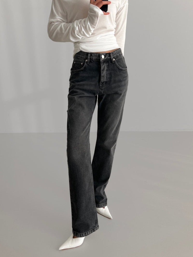 BACK SPLIT DETAIL WASHED BLACK JEANS