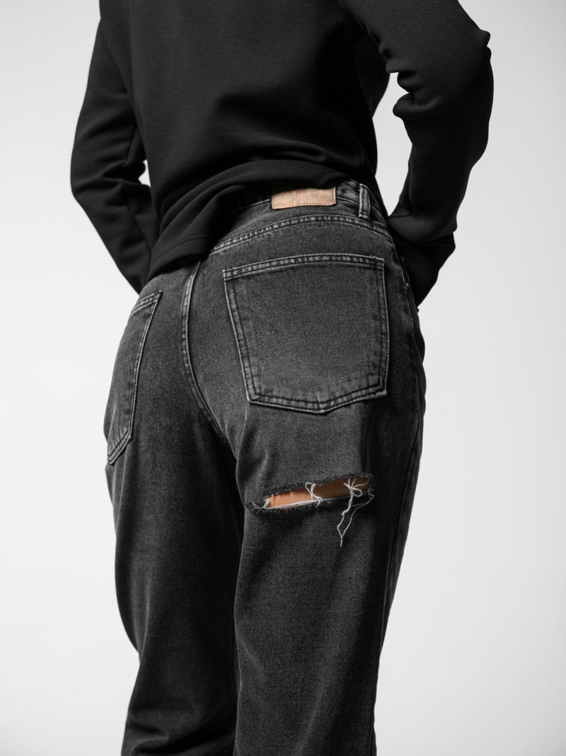 BACK SPLIT DETAIL WASHED BLACK JEANS