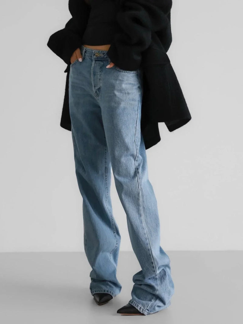 BUTTON FLY BOYFRIEND JEANS