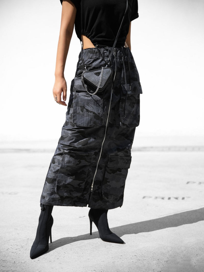 CAMOUFLAGE ZIPPED CARGO SKIRT