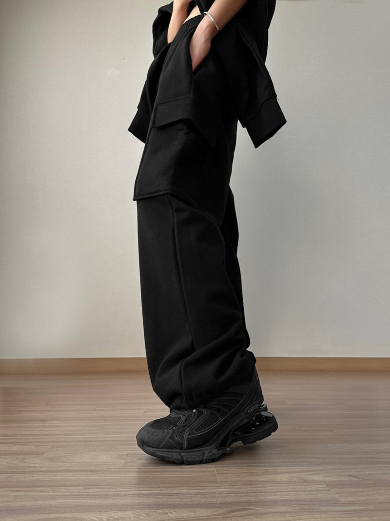 CARGO POCKET WIDE SWEATPANTS