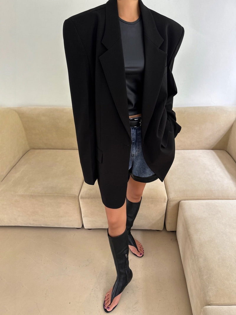 CLASSIC OVERSIZED BLAZER