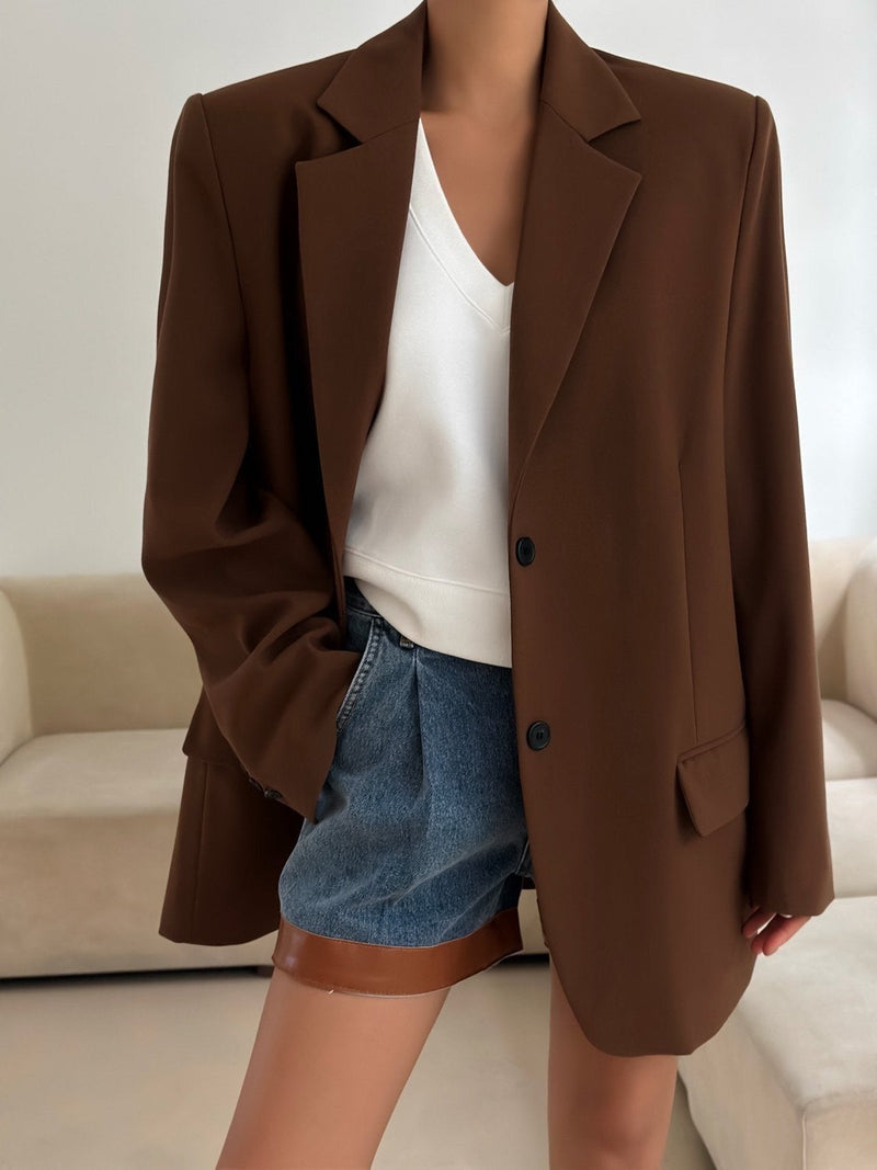 CLASSIC TWO-BUTTON SINGLE BREASTED BLAZER