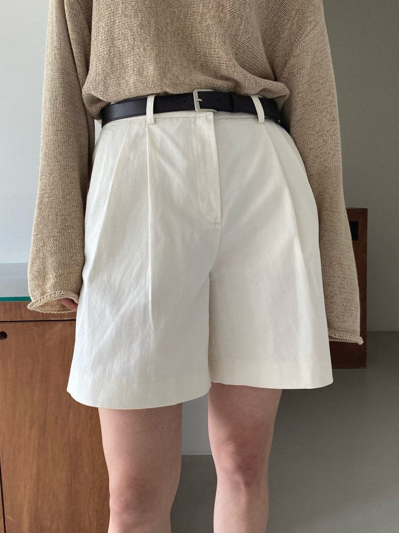 COTTON TWILL PIN TUCK SHORTS