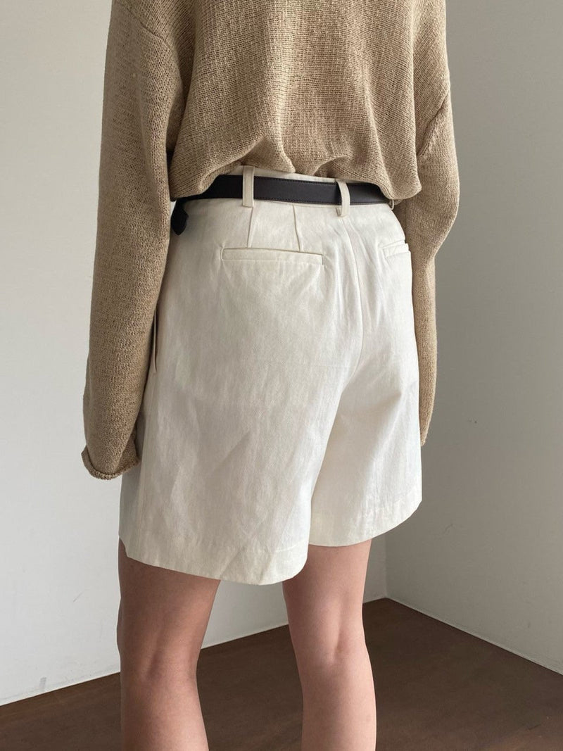 COTTON TWILL PIN TUCK SHORTS