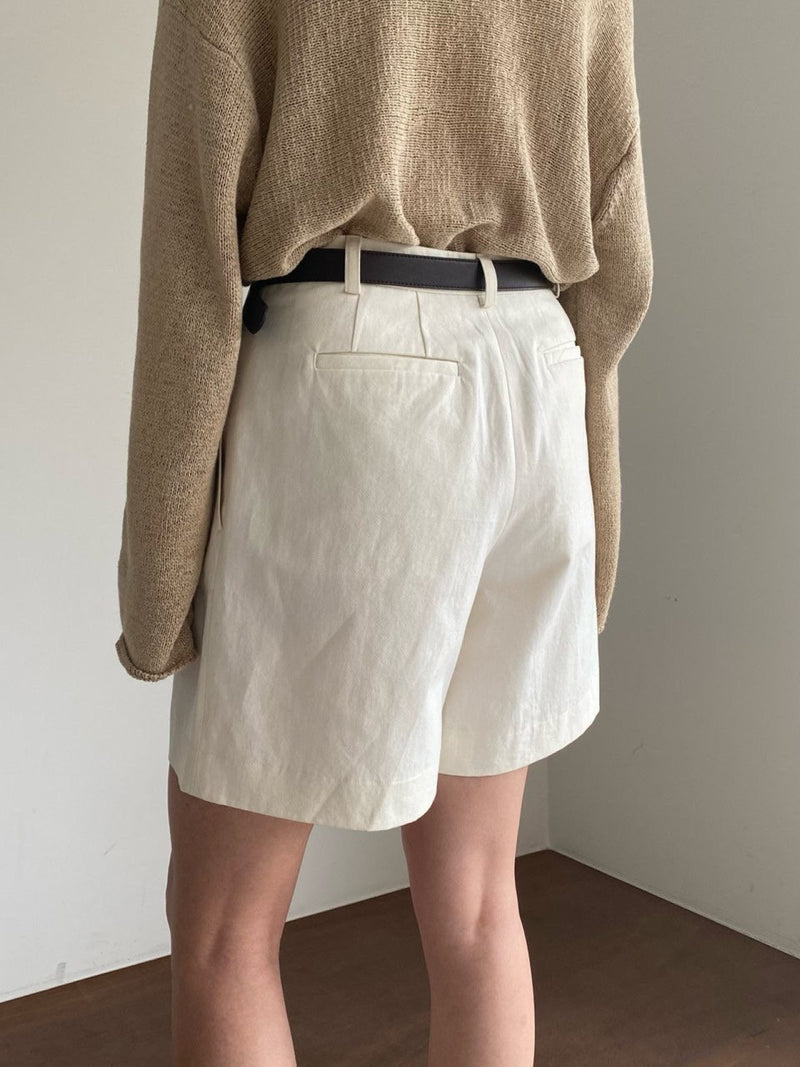 COTTON TWILL PIN TUCK SHORTS