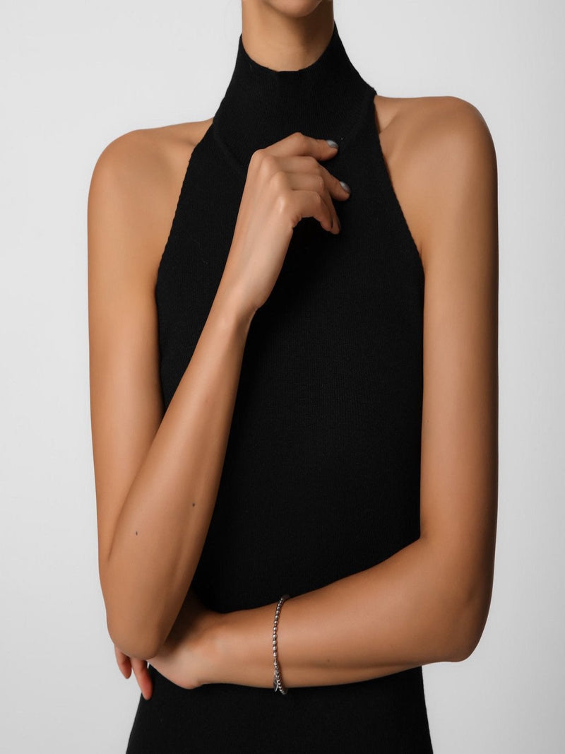 HALF HIGH NECK SLEEVELESS KNIT DRESS