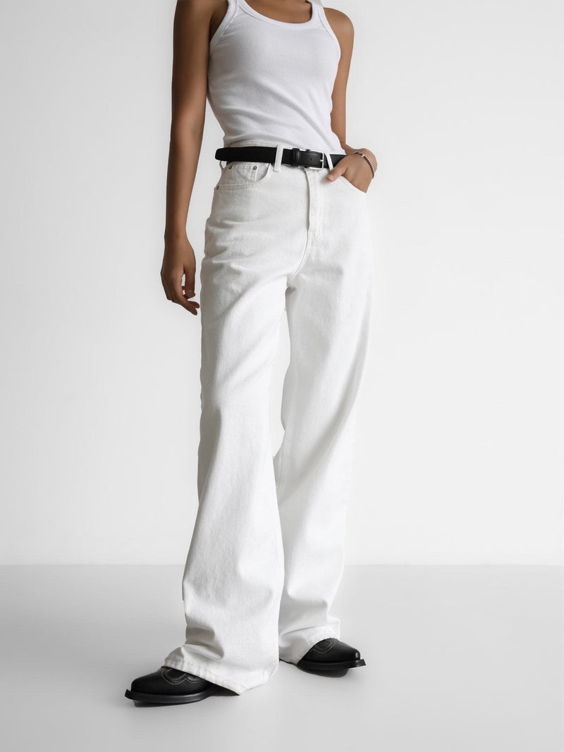 HIGH RISE WIDE LEG WHITE DENIM JEANS