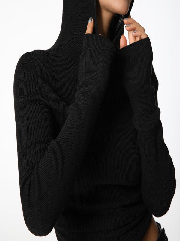 HOODED KNIT TOP