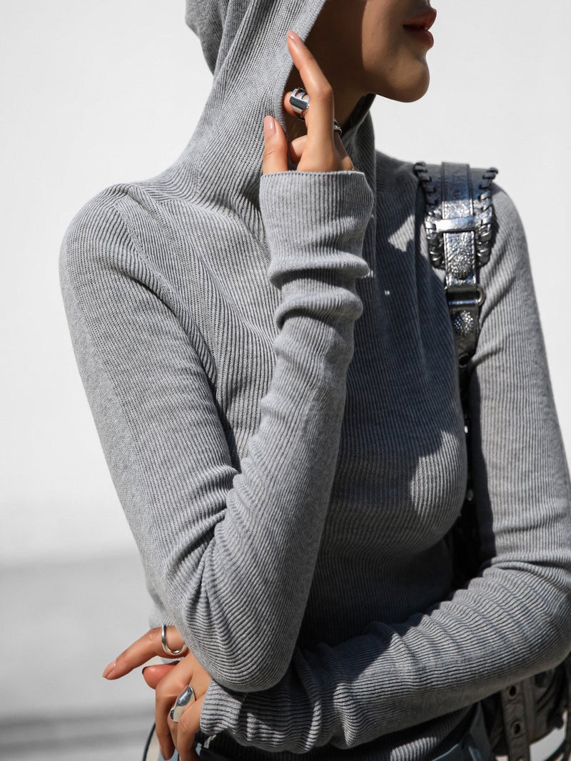 HOODED KNIT TOP