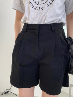 LINEN TWILL PIN TUCK SHORTS