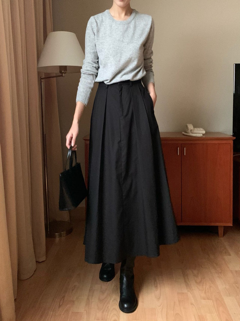 BACK BANDED FLARED PLEAT SKIRT