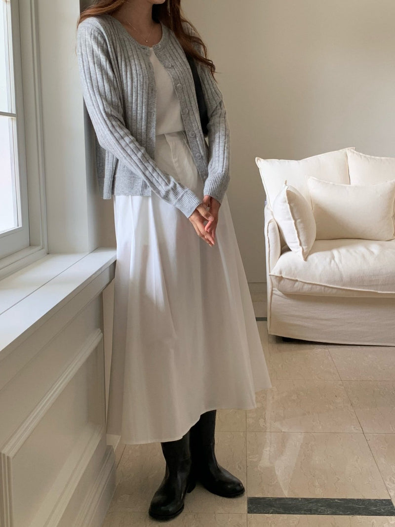 BACK BANDED FLARED PLEAT SKIRT