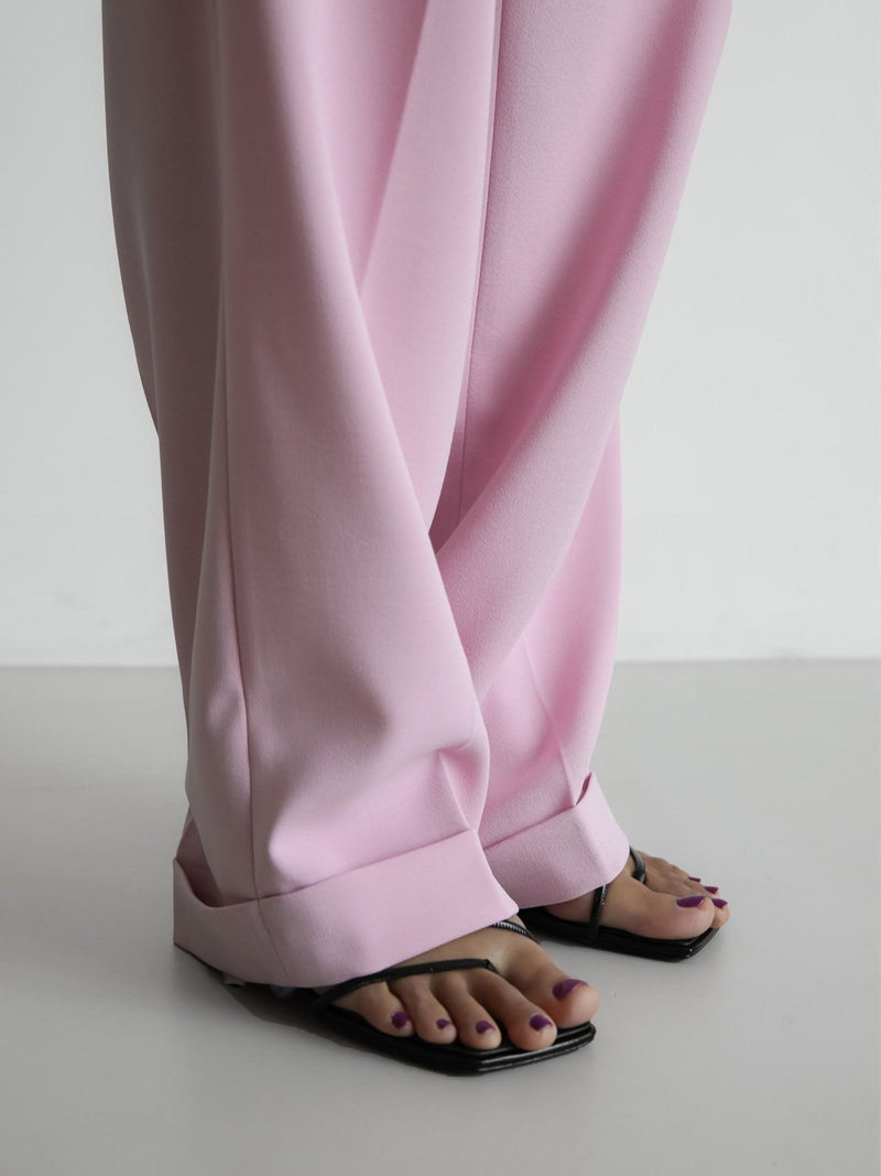 ONE PLEATED WIDE ROLLED UP TROUSERS