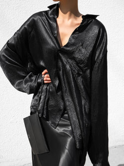 OVERSIZED WRINKLE SILKY BUTTON DOWN SHIRT