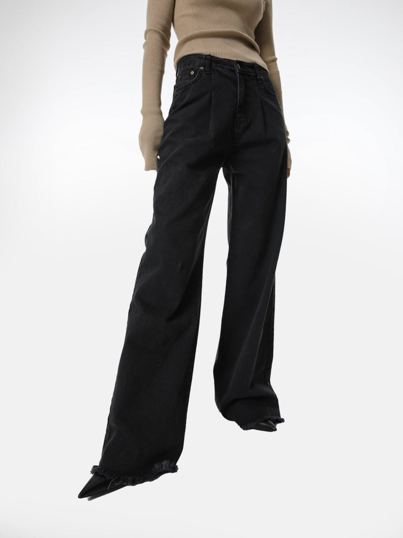 PIN TUCK DETAIL WIDE BLACK JEANS