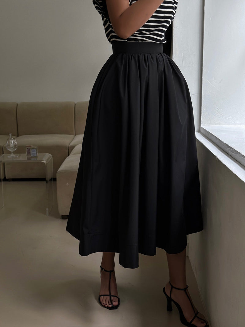 ROMANTIC PLEATED FLARED SKIRT