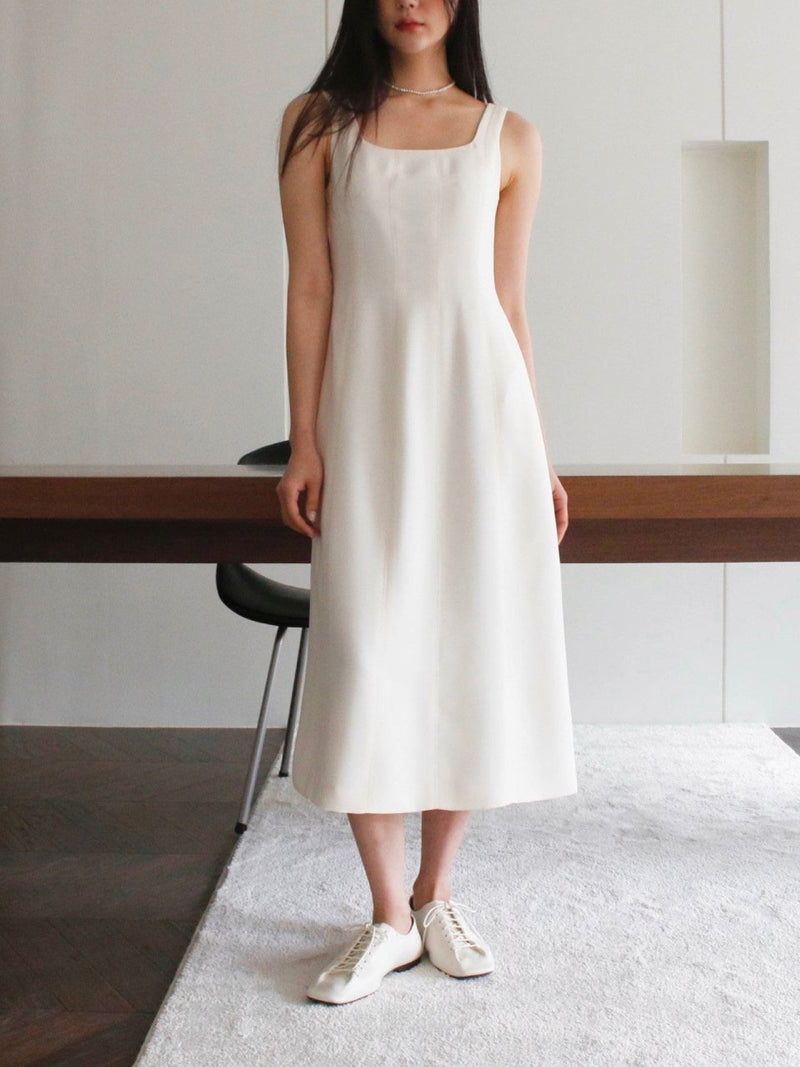 SQUARE NECK SLEEVELESS DRESS