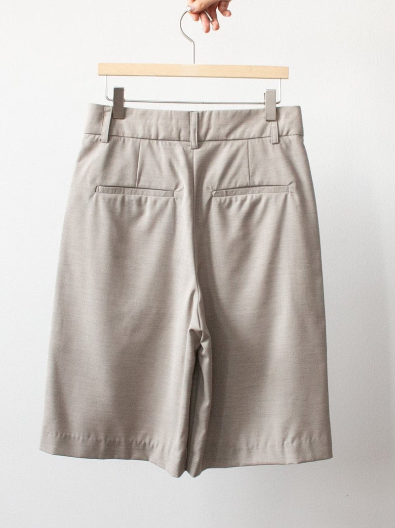 SUMMER WOOL BERMUDA SHORTS