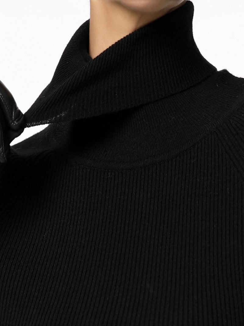 TURTLENECK RIBBED KNIT TOP