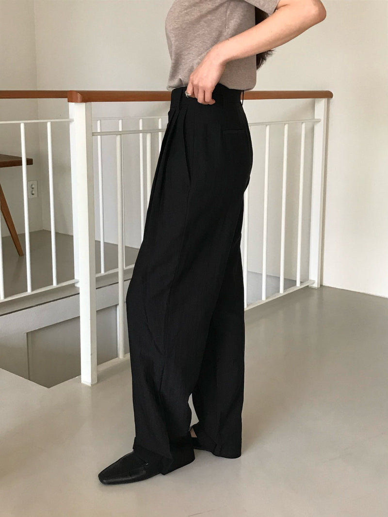 TWO PIN TUCK WIDE TWILL PANTS