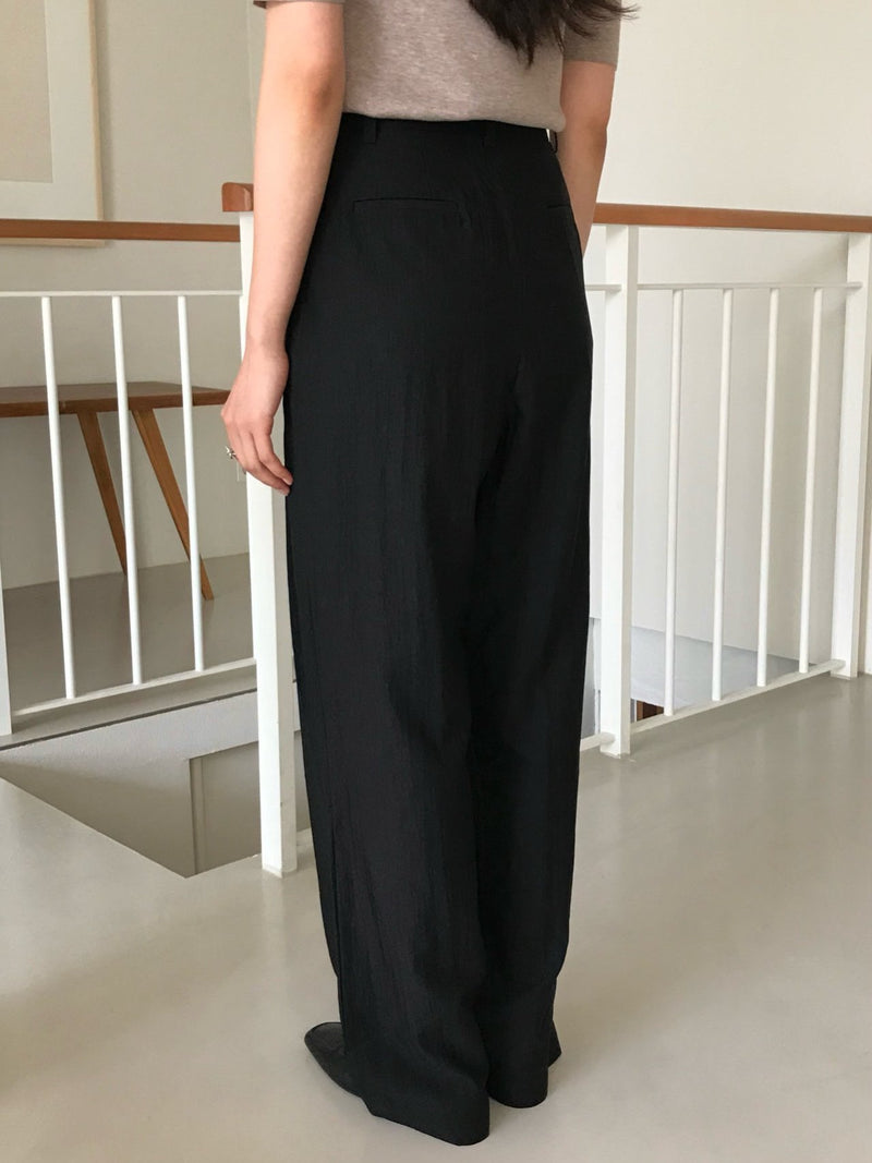 TWO PIN TUCK WIDE TWILL PANTS