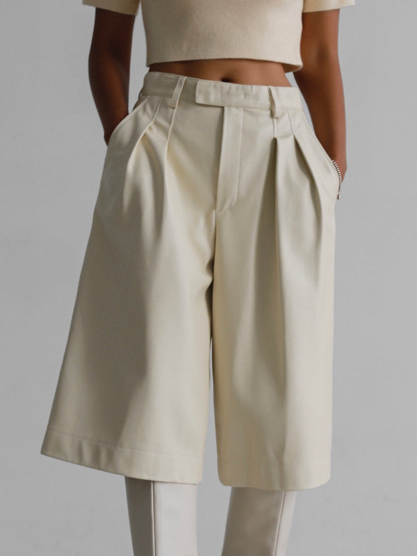 VEGAN LEATHER BERMUDA SHORTS