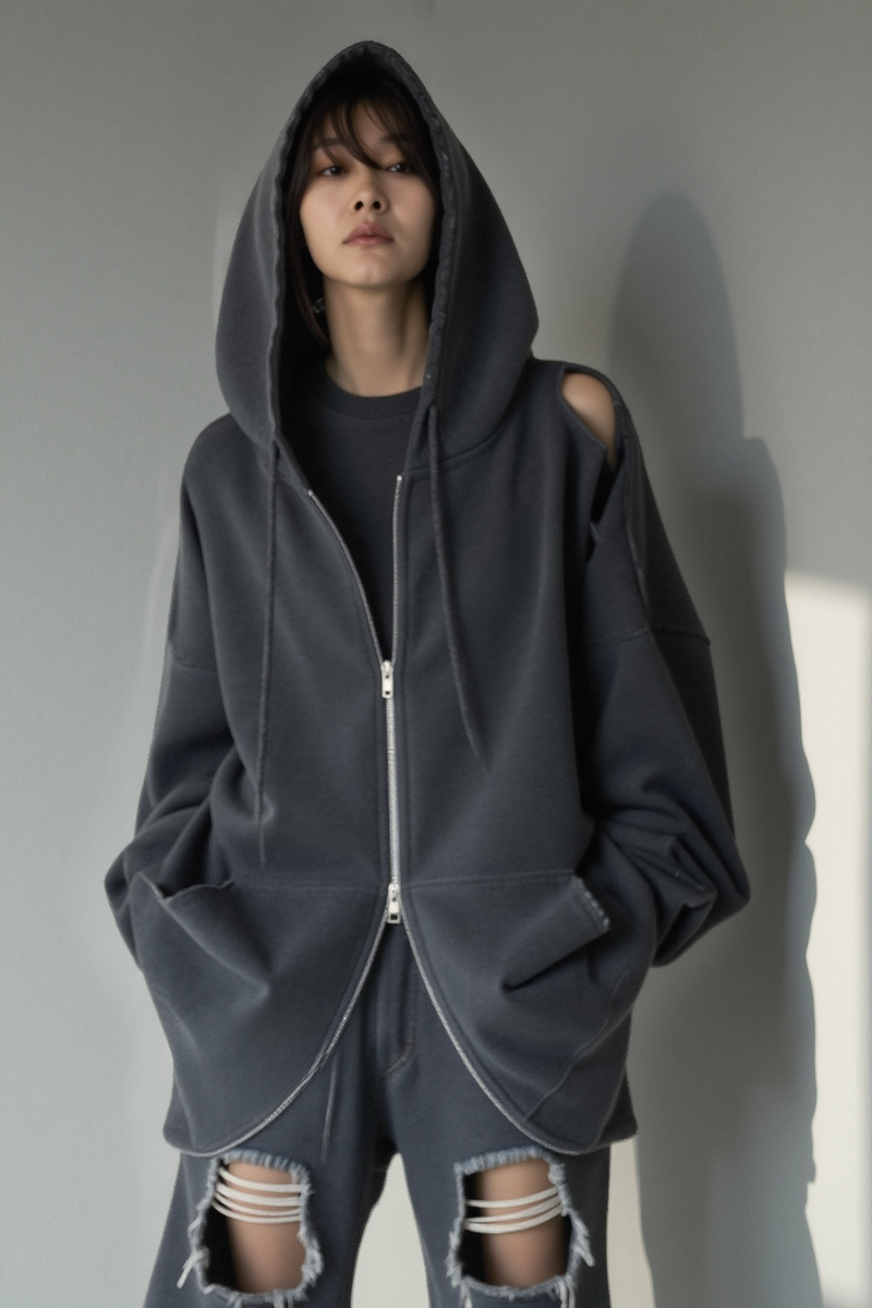 RAW EDGE CUTOUT HOODIE