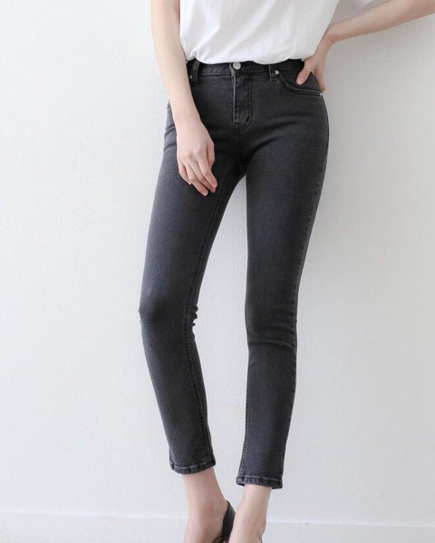 WASHED BLACK STRAIGHT SKINNY JEANS – MINUSEY