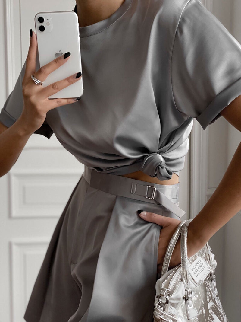 CLASSIC SILKY HALF SLEEVE TOP
