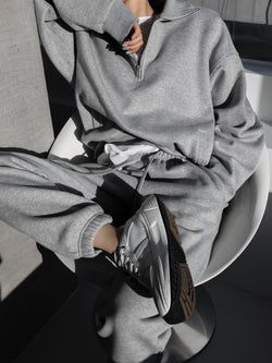 ANORAK ZIP DETAIL SWEATSHIRT