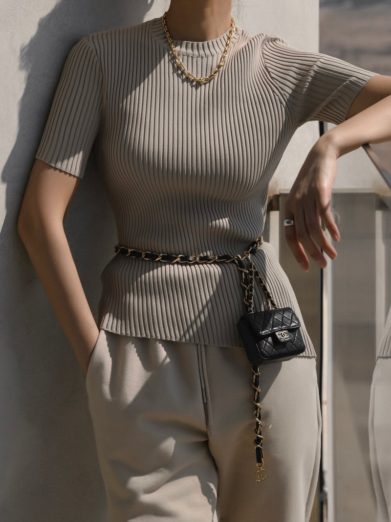 ASYMMETRICAL HEM RIBBED KNIT TOP