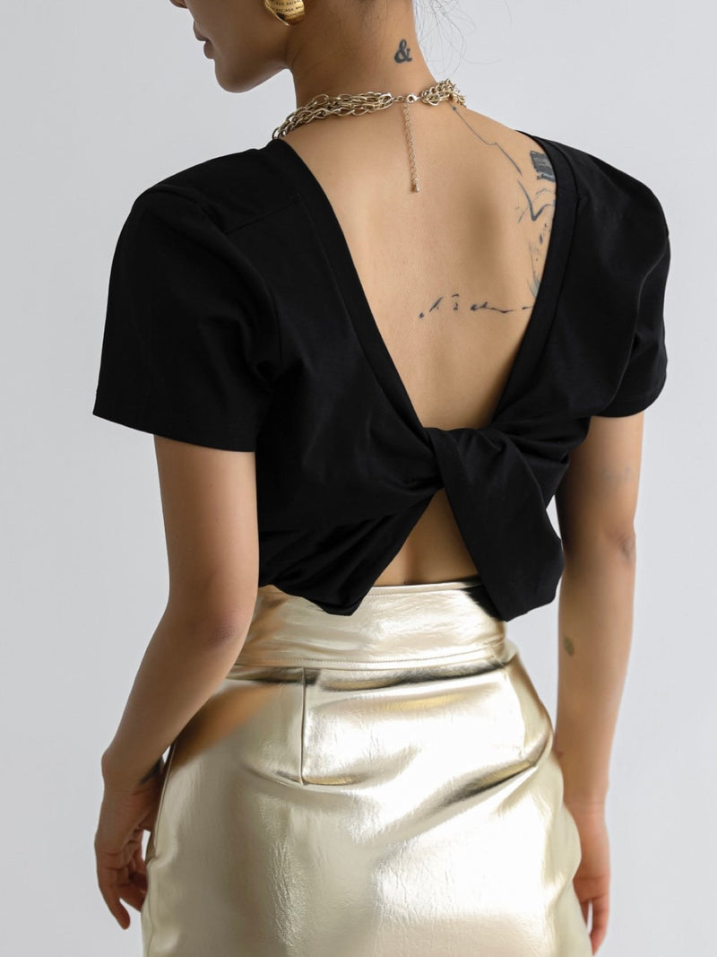 BACK KNOT DETAIL T-SHIRT