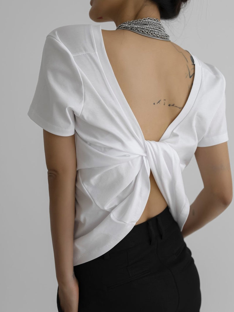 BACK KNOT DETAIL T-SHIRT