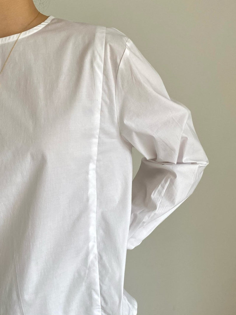BACK SLIT COTTON BLOUSE