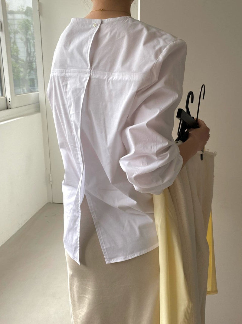 BACK SLIT COTTON BLOUSE