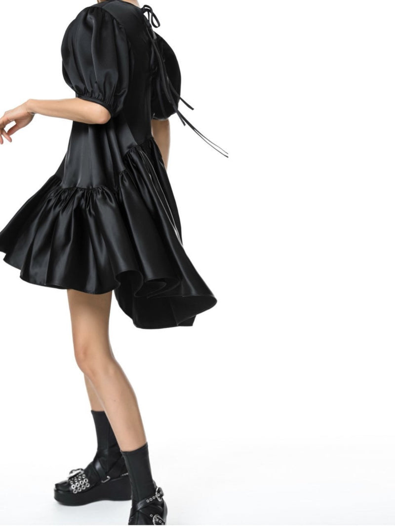 BACK TIE DETAIL SATIN BALLOON DRESS