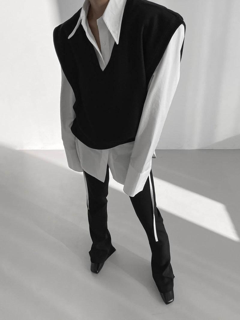 BACK ZIP DETAIL STRAIGHT LEG TROUSERS