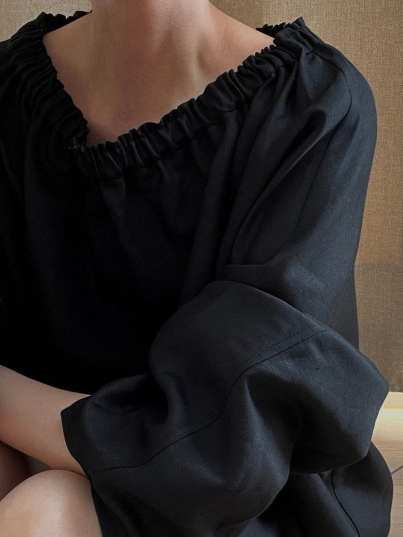 BANDED LINEN SHIRRING BLOUSE